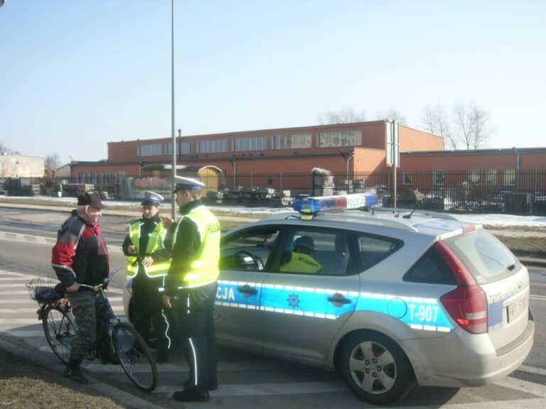 Wypadki na drogach regionu – nie żyje 51-letni pieszy