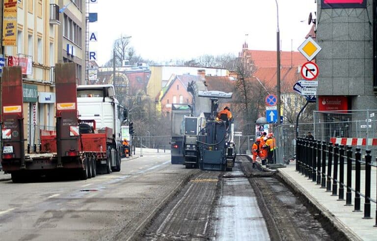 Na 11 Listopada wykopano z ziemi zabytek? Jak to wpłynie na termin budowy?