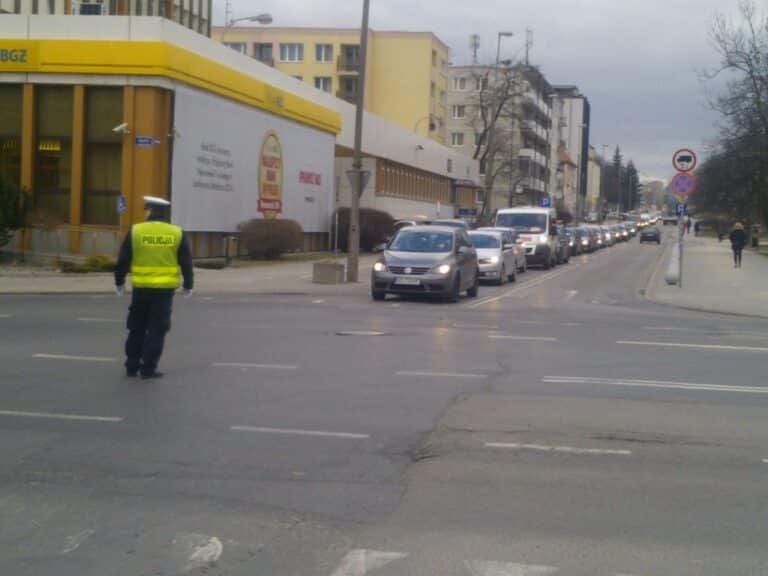 Ruch w centrum: za jazdę mimo zakazu coraz surowsze kary