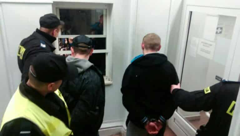 Pijani mężczyźni napadli na 60-latkę: &ndash; Nie mieliśmy na taks&oacute;wkę