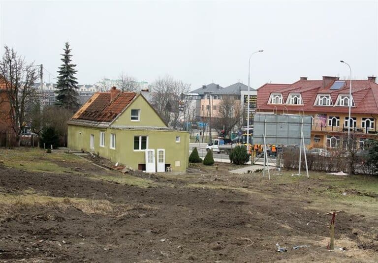 Kolejny dyskont na Jarotach