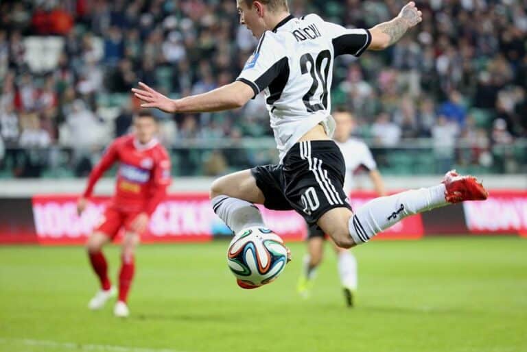 Protest piłkarzy w I lidze!