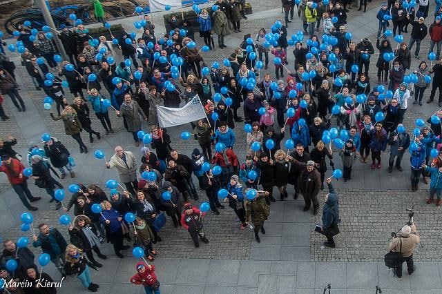 swiatdzienswiadautyzm2015 (133)