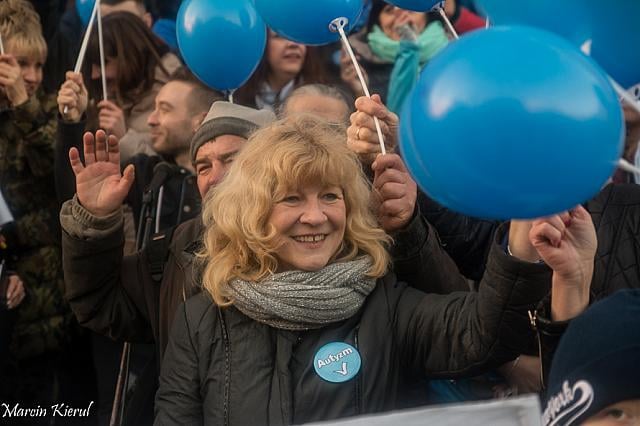 swiatdzienswiadautyzm2015 (142)