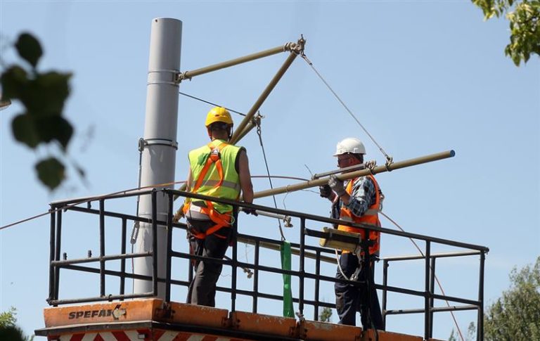 Kradli kable trakcyjne na Jarotach. Straty 200 tys. zł