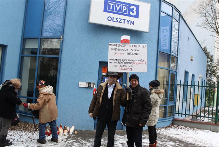 W Olsztynie protestowali w obronie medi&oacute;w