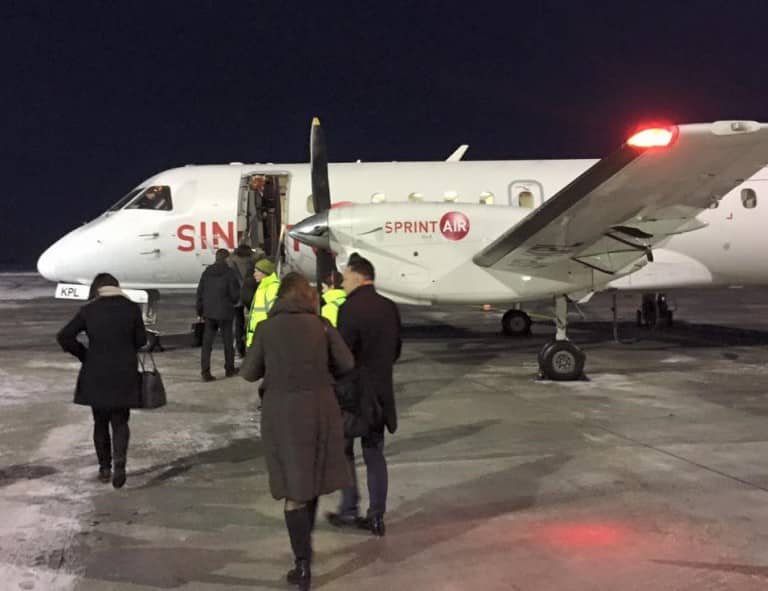 Pierwszy zagraniczny lot z Szyman