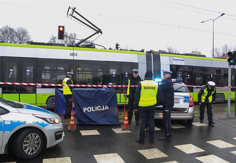 Olsztyn: pieszy śmiertelnie potrącony przez tramwaj
