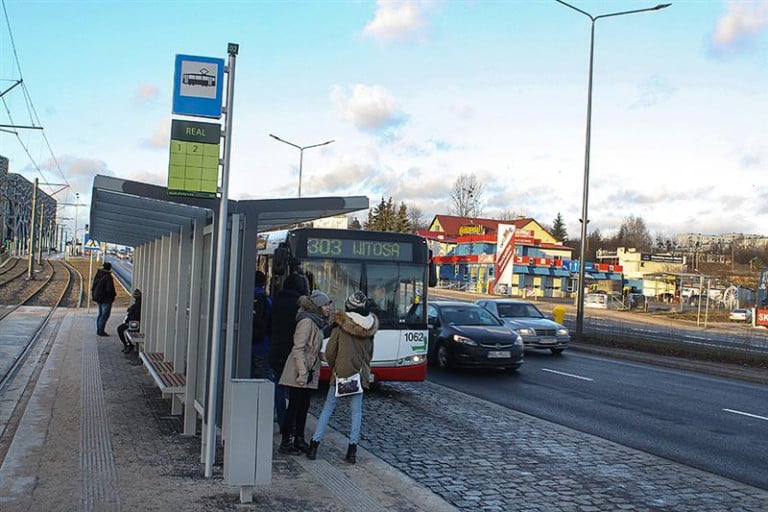 Przystanek na al. Sikorskiego zmienia nazwę