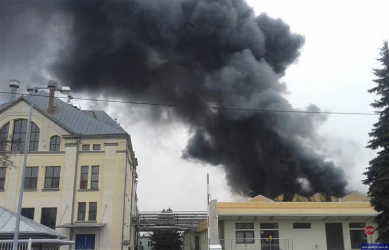 Policjanci ustalają okoliczności pożaru w braniewskim browarze