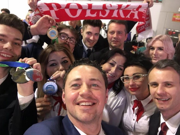 Fryzjerskie Mistrzostwa Świata: 3 złote medale i 4 srebrne dla Polak&oacute;w