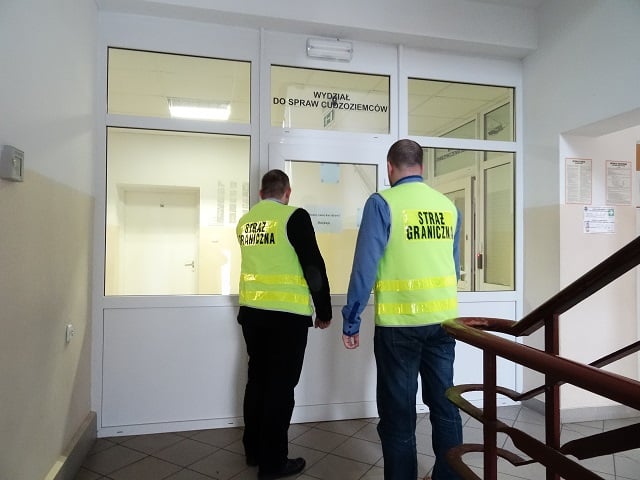 Pracodawca doprowadził do nielegalnej pracy 11 obywateli Ukrainy