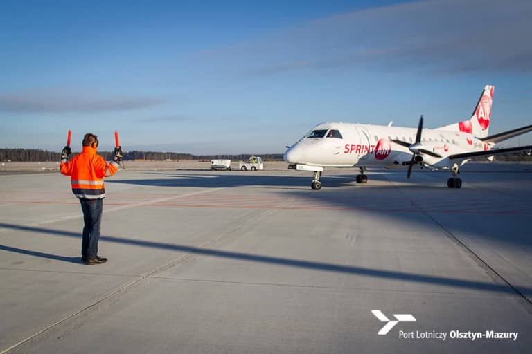 Sprawdź wiosenny rozkład lot&oacute;w z Szyman
