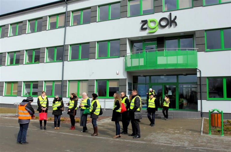 Jak nie wyrzucać pieniędzy do śmietnika?