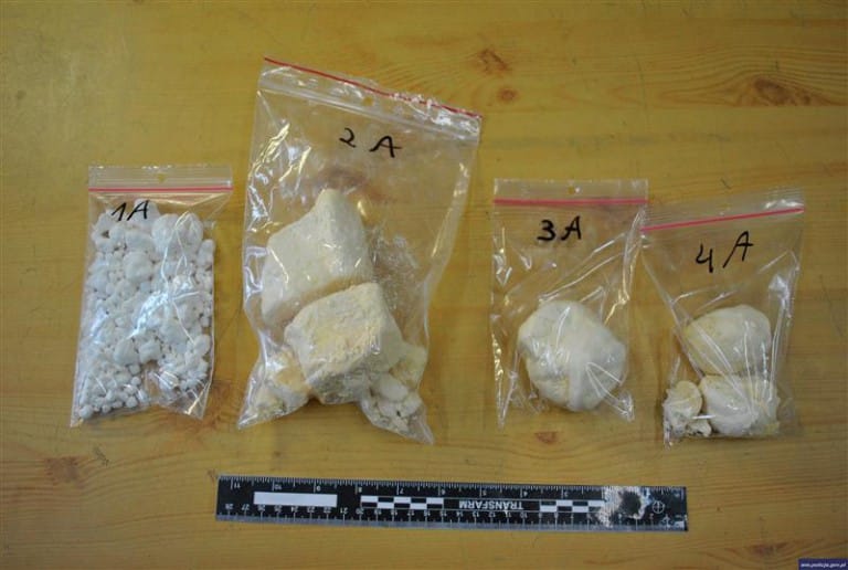 W mieszkaniu miał ponad 0,5 kilograma amfetaminy