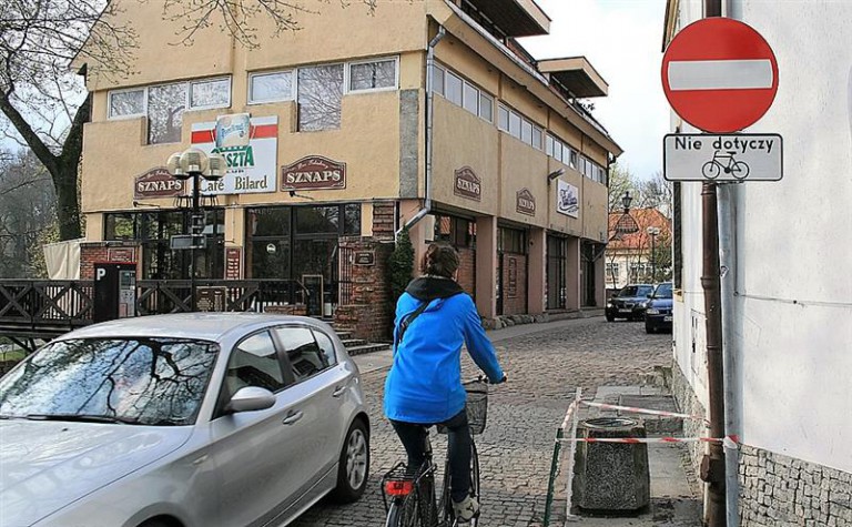 Na star&oacute;wce rowerzyści mogą jechać pod prąd