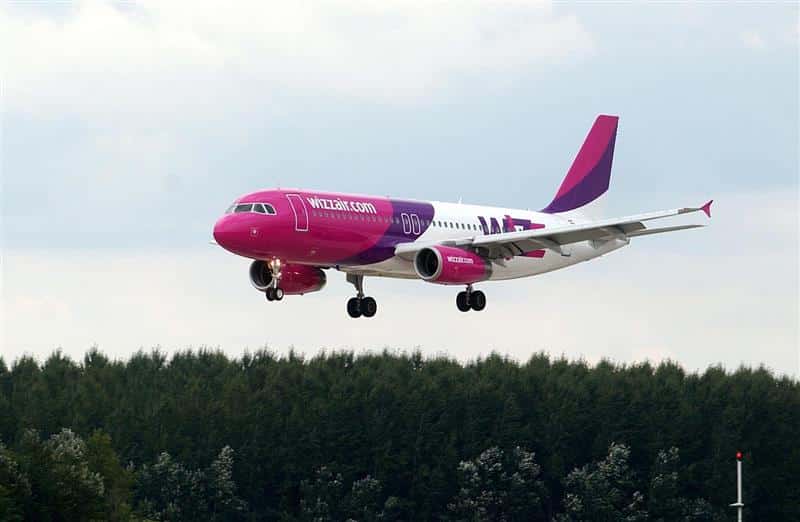 Z lotniska w Szymanach polecimy samolotami Wizz Air!