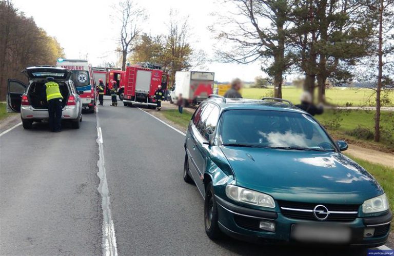 Kierowca osob&oacute;wki potrącił pieszą