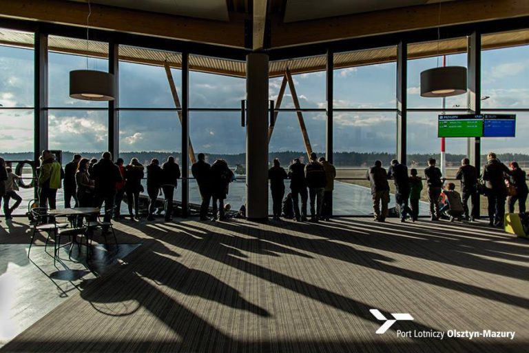 O dronach w Szymanach