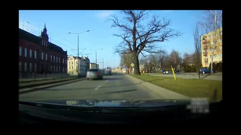 Agresja za kierownicą i bezmyślne zachowanie kierowcy