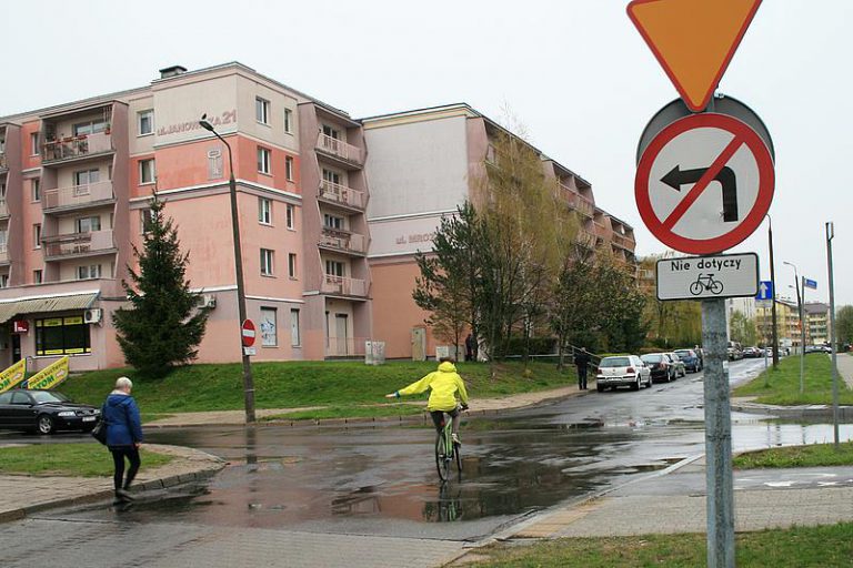 Ułatwienia dla rowerzyst&oacute;w na Jarotach