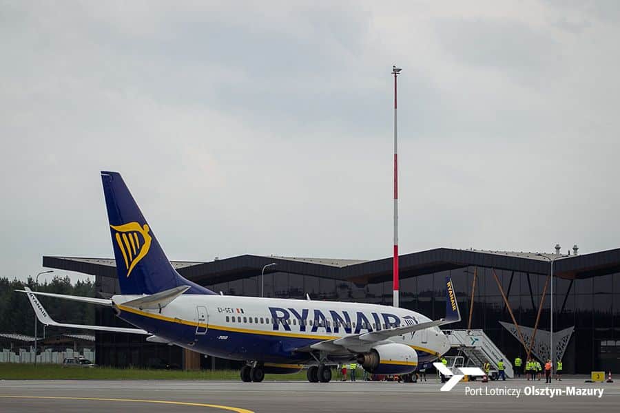 Ryanair wylądował w Szymanach