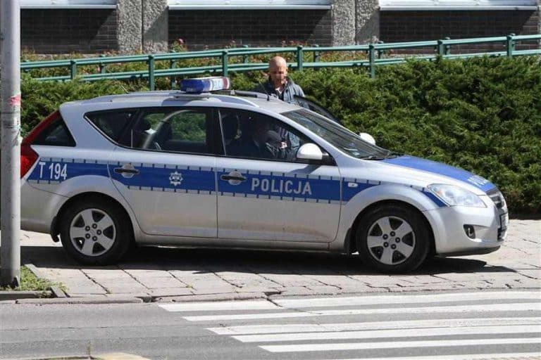Wypadek na Zatorzu. Kobieta potrącona na przejściu dla pieszych