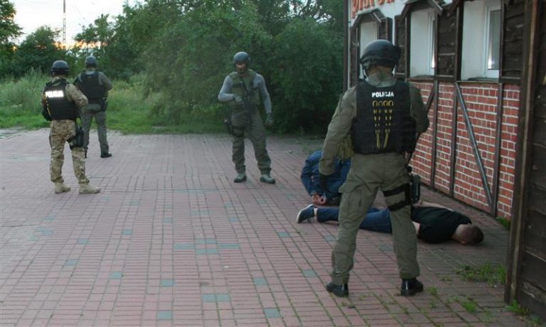 Zatrzymali 2 mężczyzn &ndash; członk&oacute;w grupy przestępczej