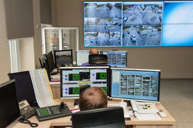 Dzięki kamerom ITS odzyskano skradziony na Jarotach w&oacute;zek dziecięcy