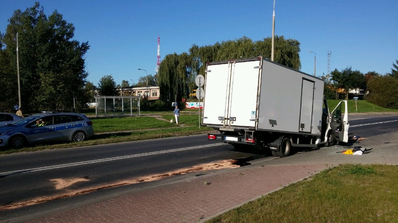 Iveco uderzyło w tył naczepy