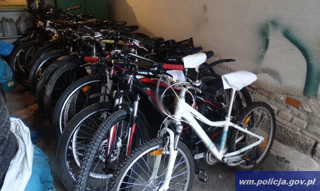 Olsztyńscy policjanci odzyskali kilkanaście rowerów