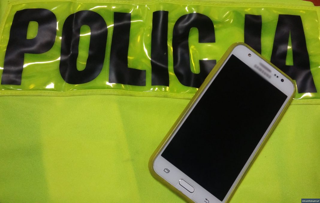 Ukradli telefon kobiecie i „nabili” rachunek na blisko 600 złotych