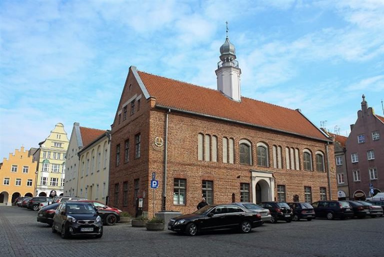 Czy nowa organizacja ruchu doprowadziła do zamknięcia modnych klub&oacute;w?