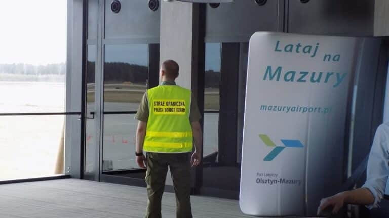 Pożar na lotnisku w Szymanach