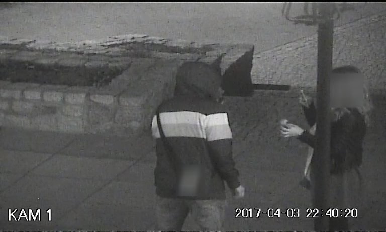 Romantyczny wandal ukarany mandatem na olsztyńskiej star&oacute;wce