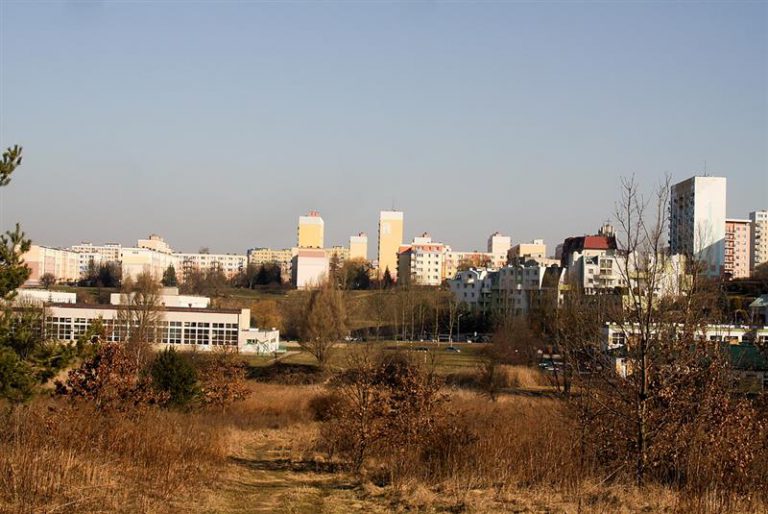 Normalne osiedle, czy kolejne centrum handlowe?