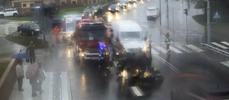 POTRĄCENIE NA OZNAKOWANYM PRZEJŚCIU DLA PIESZYCH