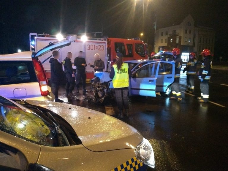 Zderzenie pojazd&oacute;w w centrum Olsztyna