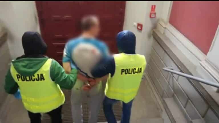 Mięśniak okradł mieszkańca Olsztyna na klatce schodowej