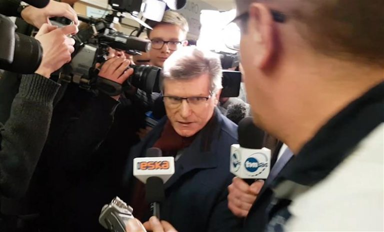 Dziennikarz TVN zadał pytanie, a Małkowski do niego…