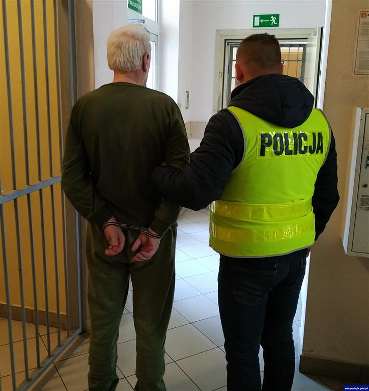 Odpowie za zab&oacute;jstwo brata. Grozi mu dożywocie