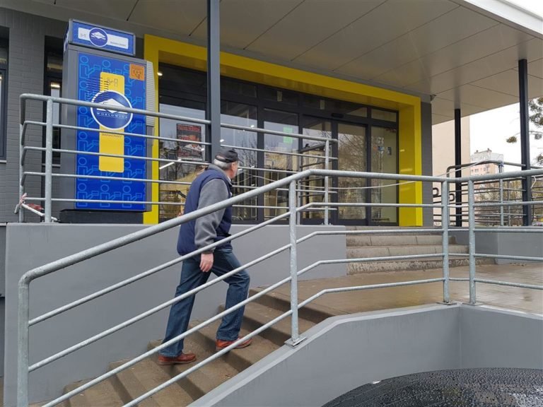 Biedronka zamknięta! Jak teraz żyć?