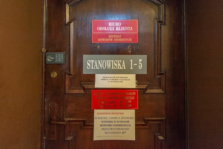 Od poniedziałku można składać wnioski o wydanie nowego dowodu osobistego