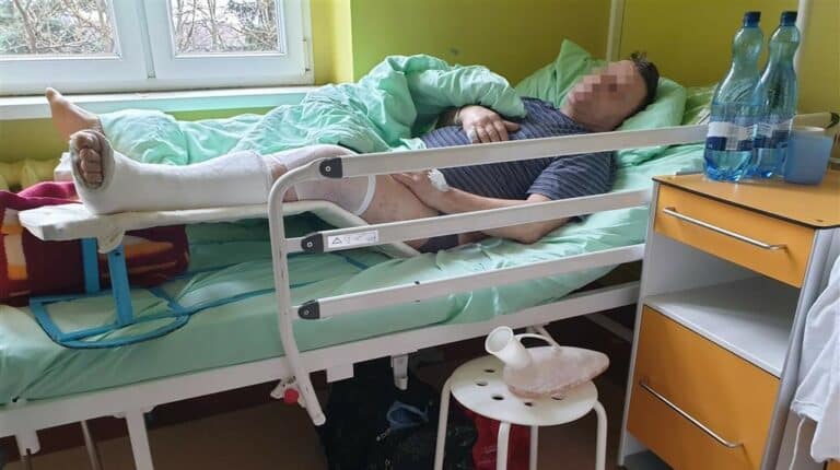 Oszukał przeznaczenie. Przejechały go trzy samochody