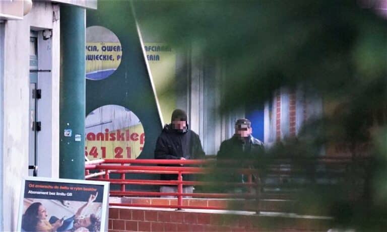 Nasza Interwencja. Gang opryszk&oacute;w plądruje piwnice na Jarotach [FOTO]