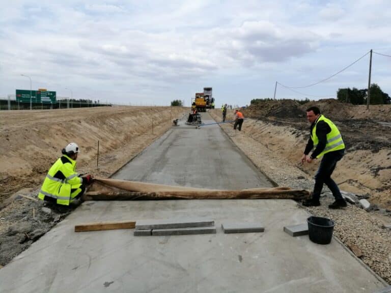 Olsztyńscy drogowcy testują nową technologię na obwodnicy Olsztyna