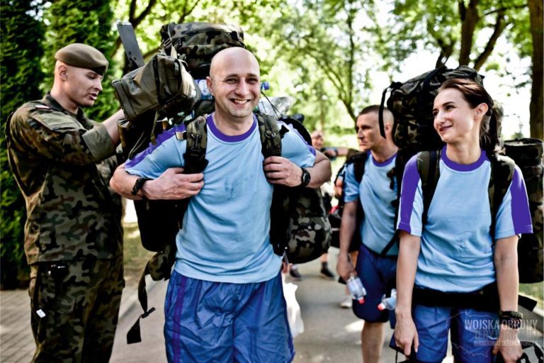 Po maturze wakacje w mundurze