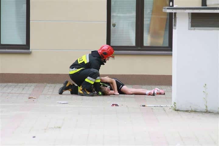 Wyskoczył z trzeciego piętra w centrum Olsztyna. Chciał się zabić z miłości [FOTO][WIDEO]
