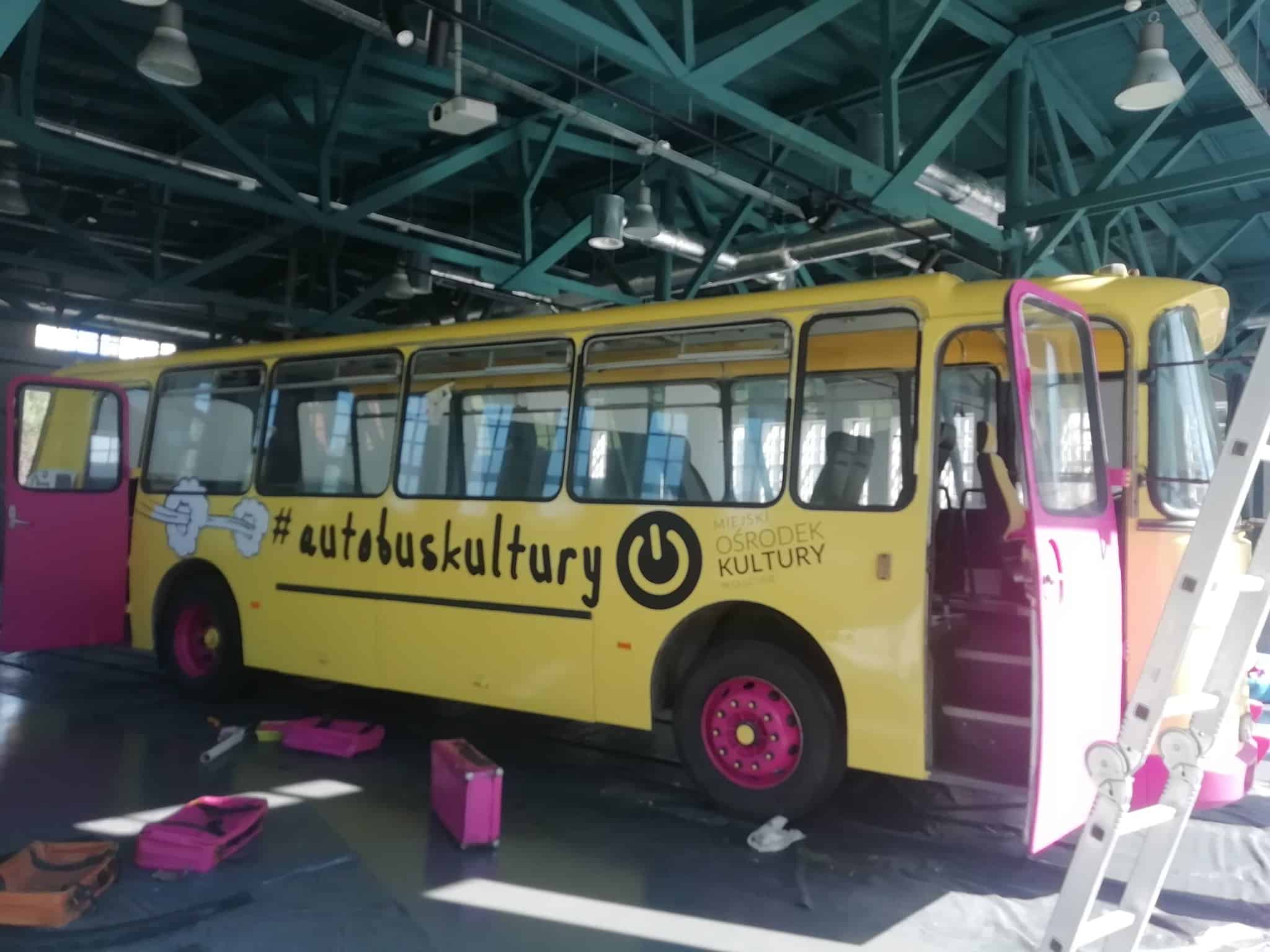 Autobus kultury latem odwiedzi olsztyńskie osiedla