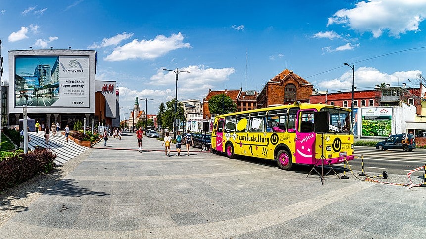 Autobus kultury wyjeżdża na olsztyńskie ulice
